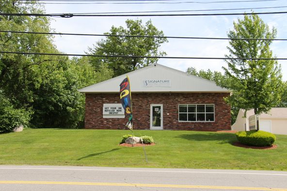 Retail/Office/Commercial For Lease: 45 Londonderry Tpke, Hooksett, NH 03106